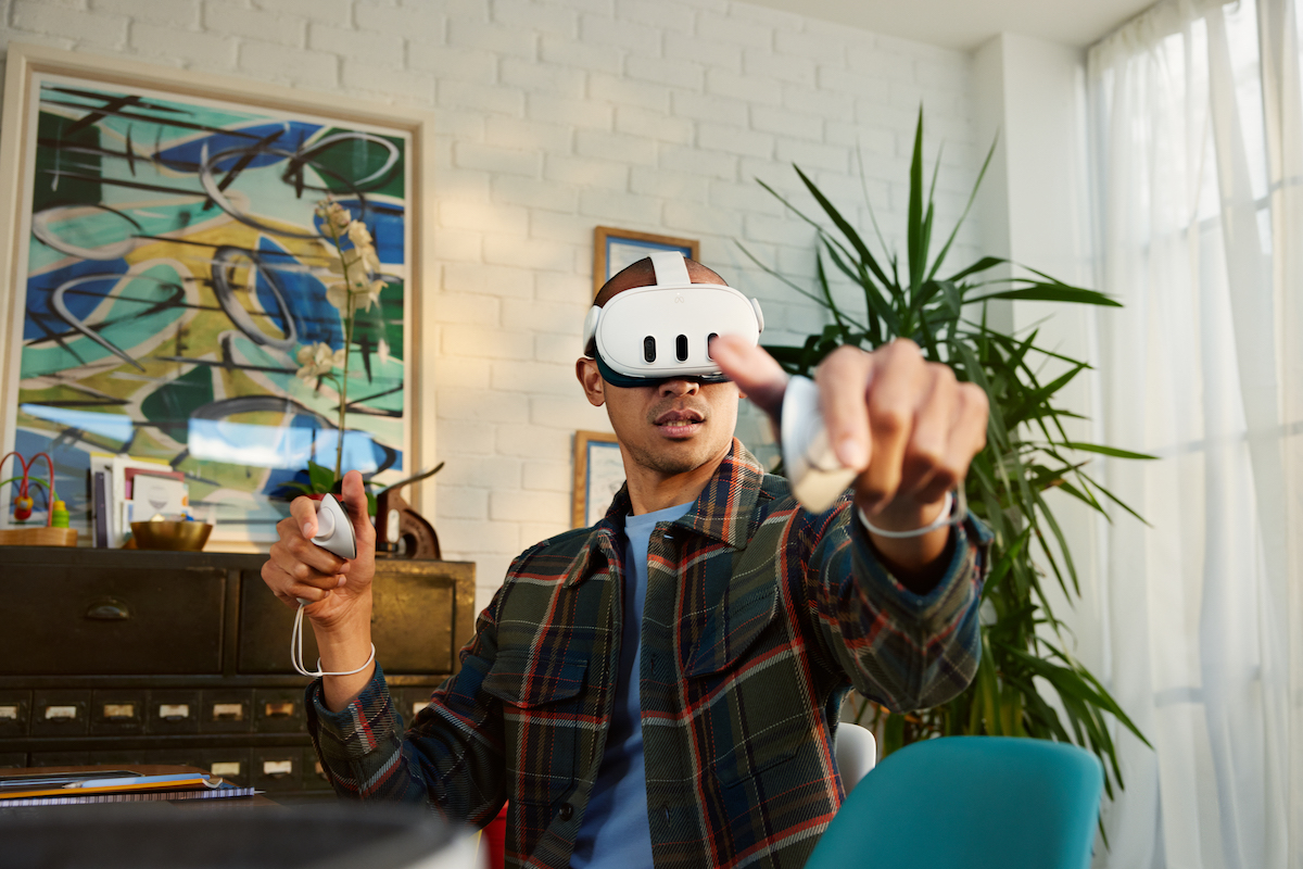 20231023 Tiramisu Brand Homeoffice Productdesigner Lifestyle Solo 4970 Srgb FINAL